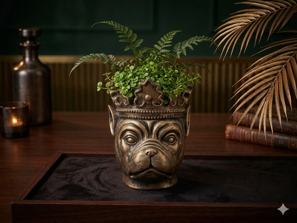 Luxe XL Franse Bulldog Bloempot met Kroon – Goudkleurig – 33 cm Hoog – Decoratief Standbeeld